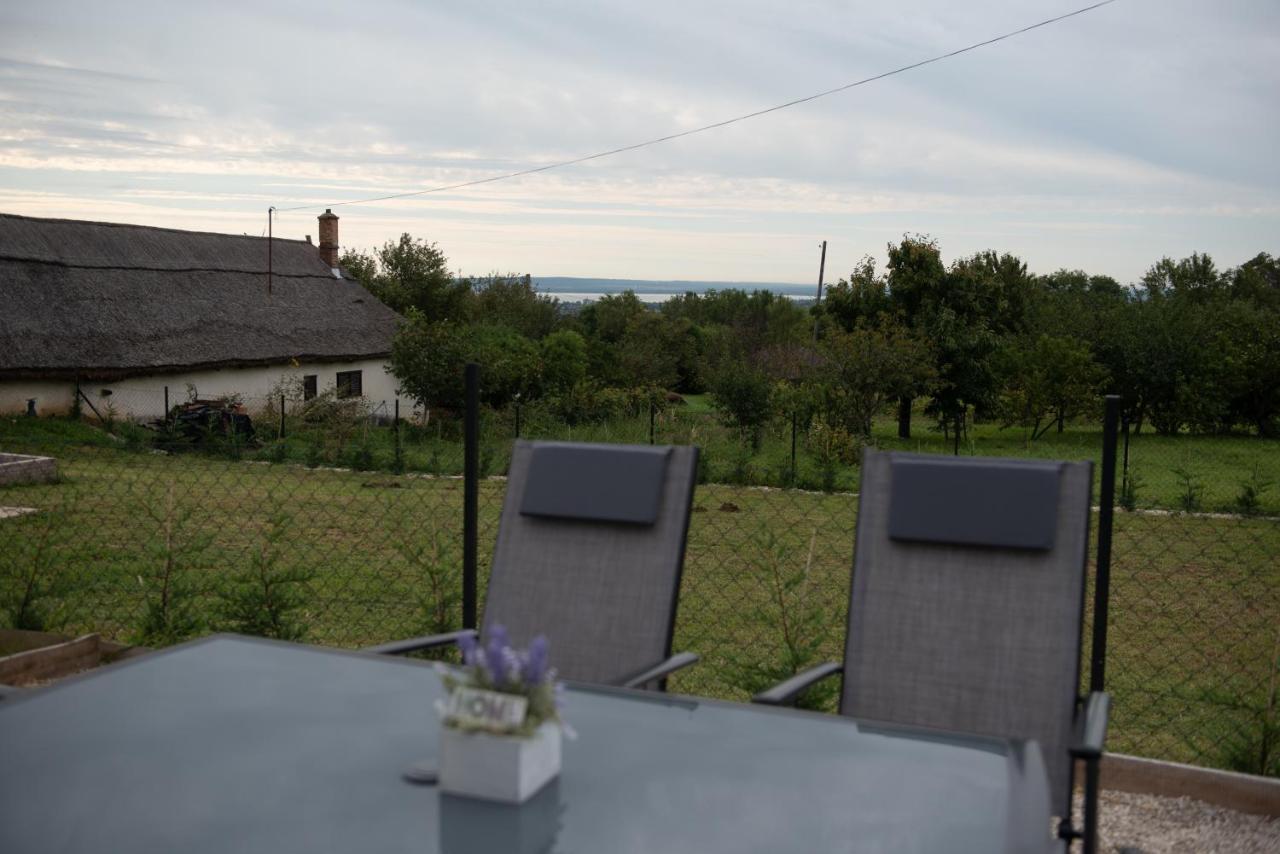 Bridgiet Home Apartman Cserszegtomaj Exteriör bild